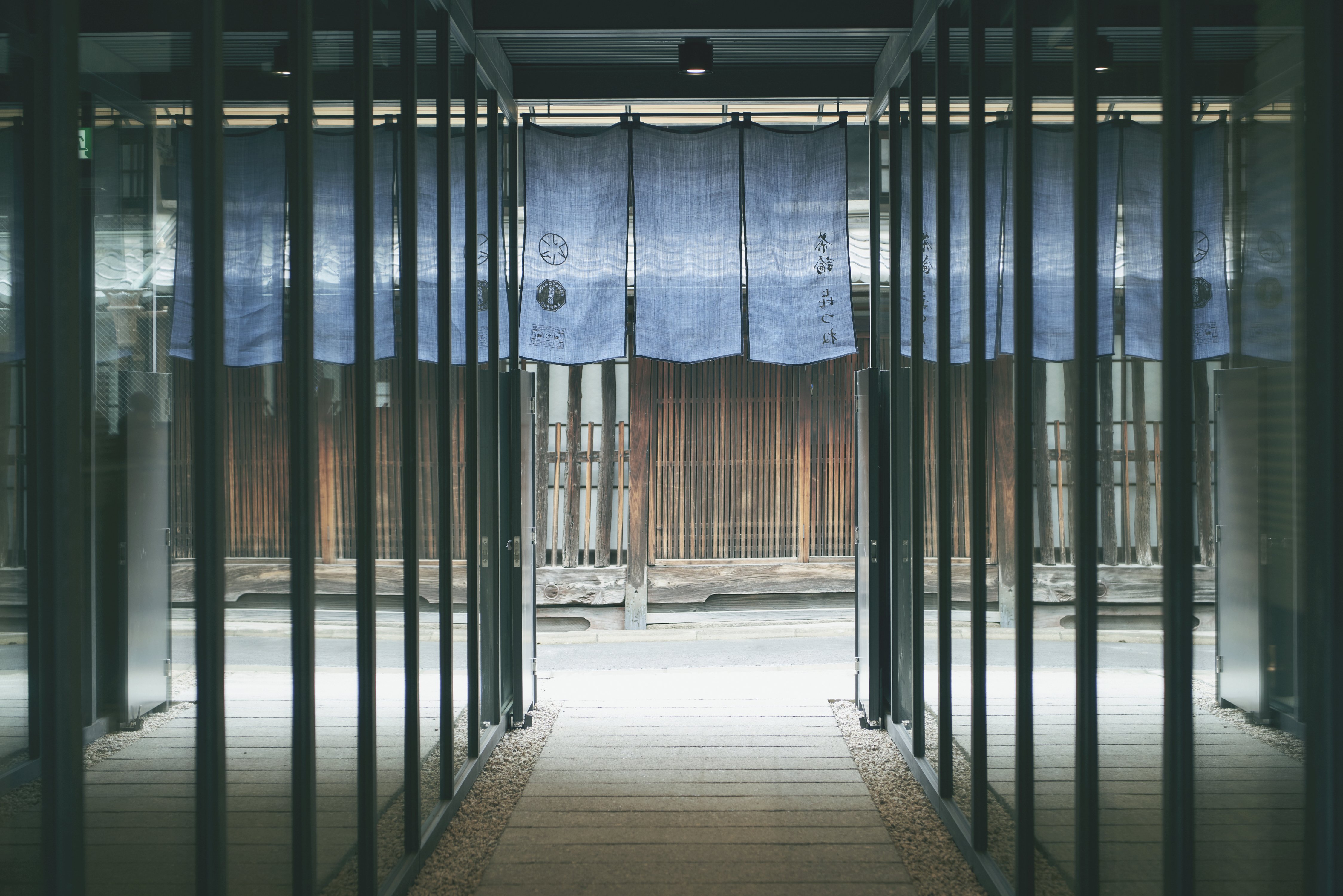 Facade_2.jpg